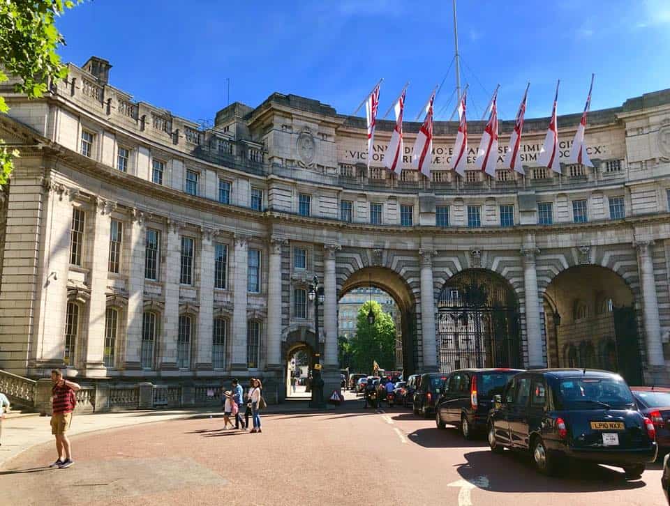 Londra İngiltere'de Admiralty Arch